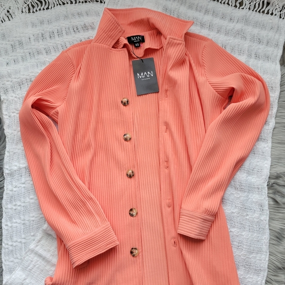 Boohoo Man Coral LongSleeve Buttoned Down Top - Picture 5 of 7